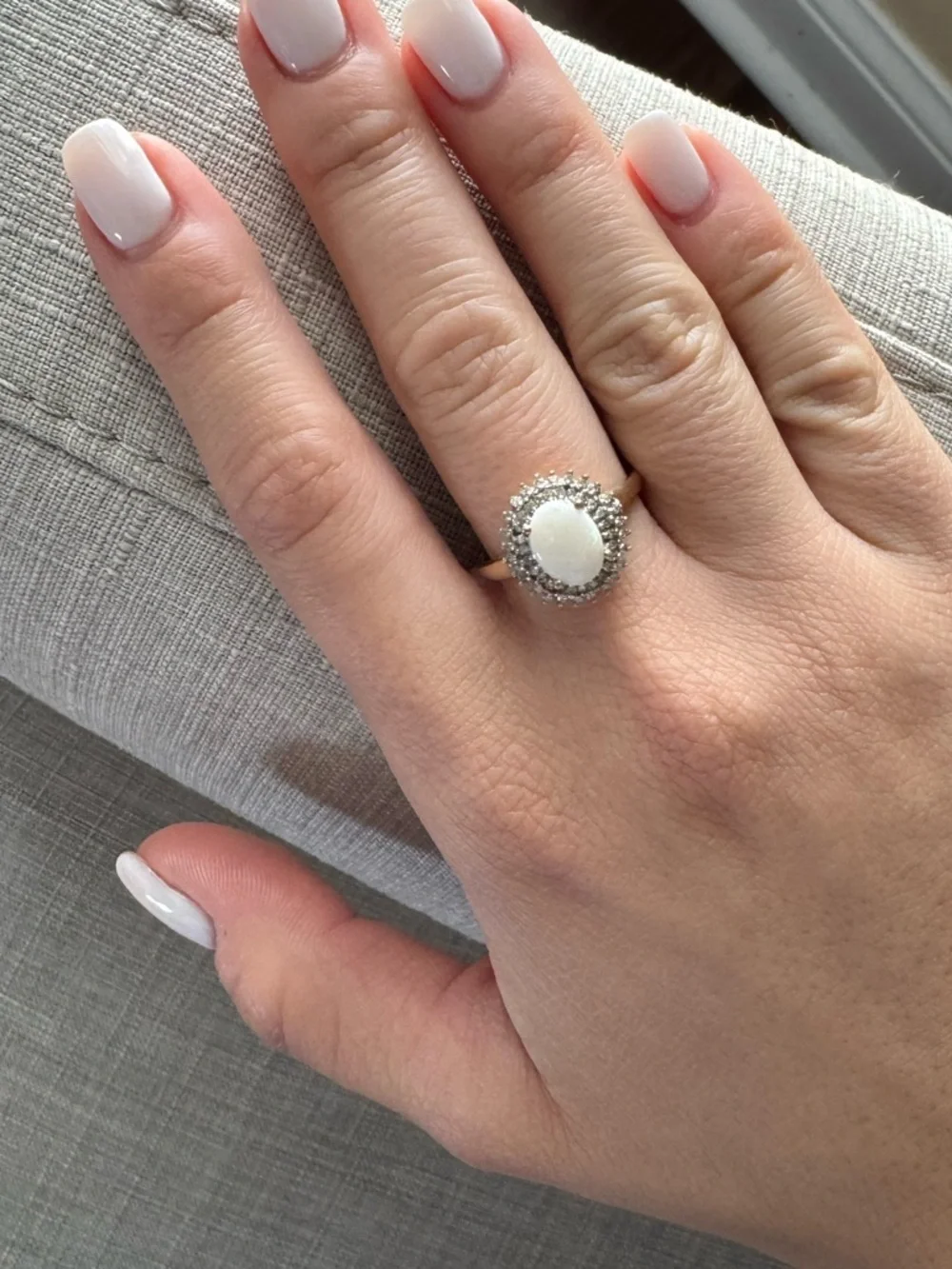 Vintage 10K Yellow Gold Opal Diamond Ring Halo Cocktail Statement size 9